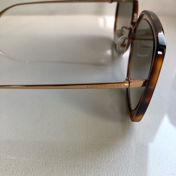 Alexander McQueen 57mm Square Sunglasses nwot main image 8